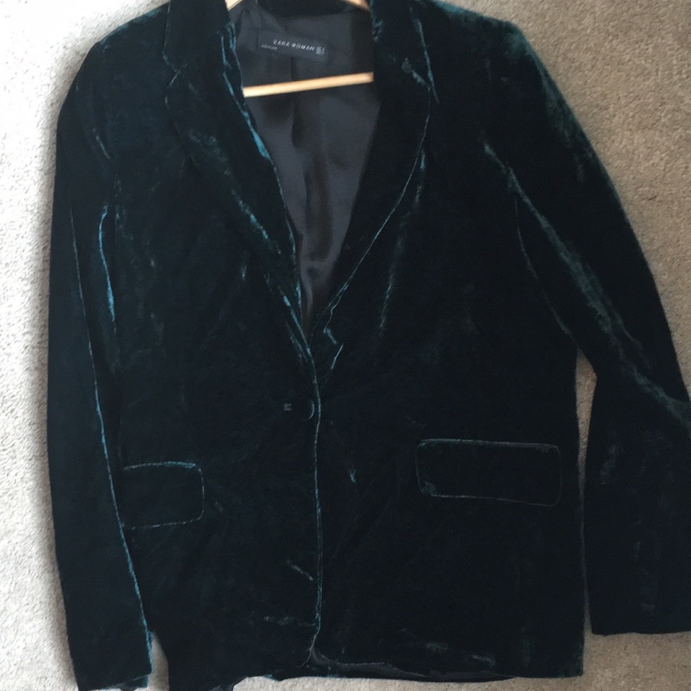 Dark green crushed velvet blazer